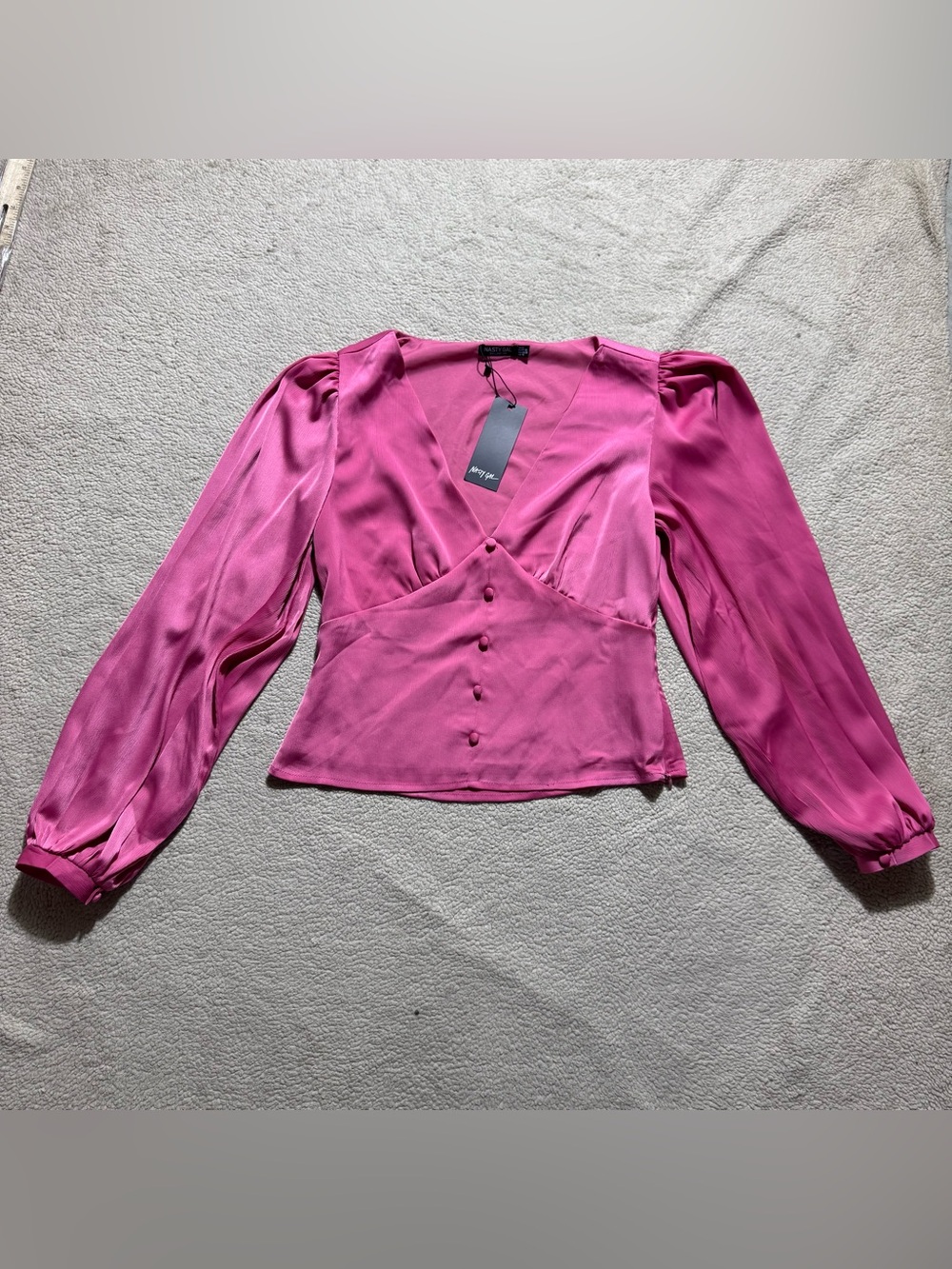 Nasty Gal Top Womens 6 Satin Cup Detail Pink Balloon Sleeves Blouse Pullover NEW